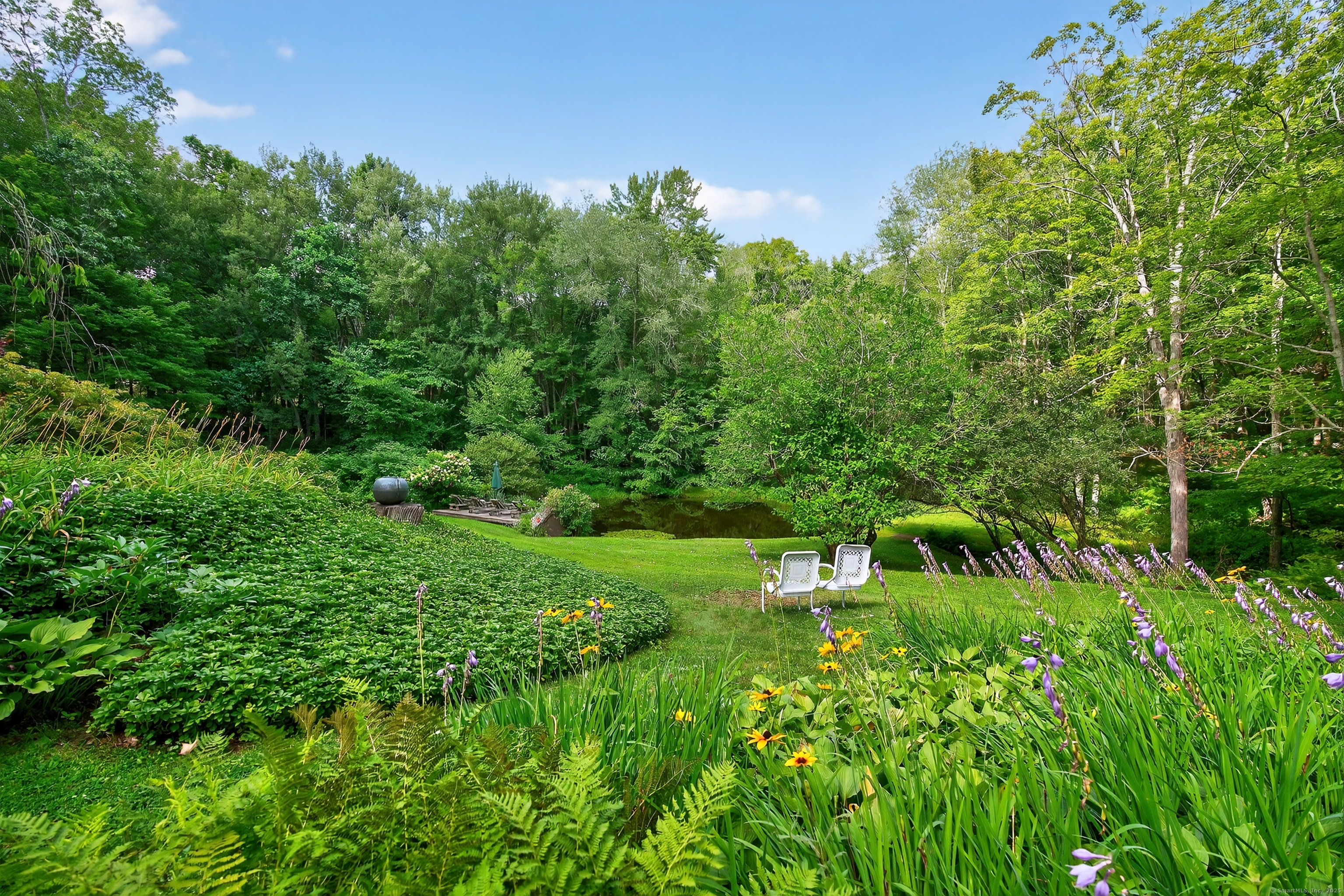 50 Southbury Road Roxbury, CT 06783 - Photo 6 of 31 a view of a garden with plants