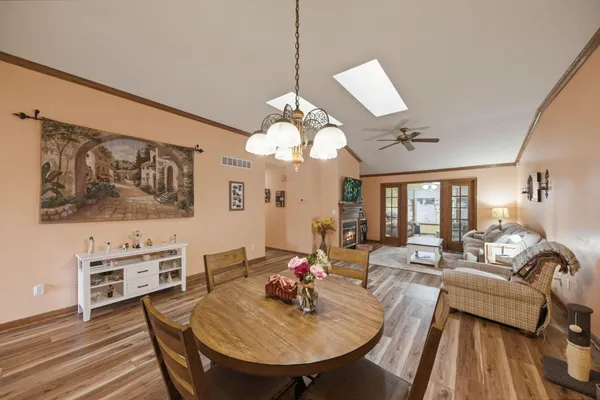 $254,900 | 712 Dogwood Court Southwest, De Motte, IN 46310