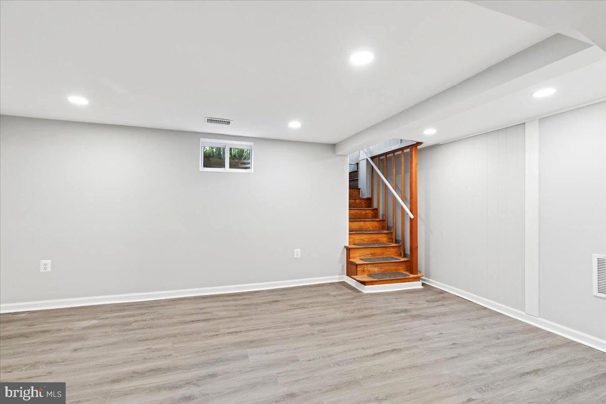 104 Twin Oaks Road Linthicum Heights, MD 21090 - Photo 17 of 40