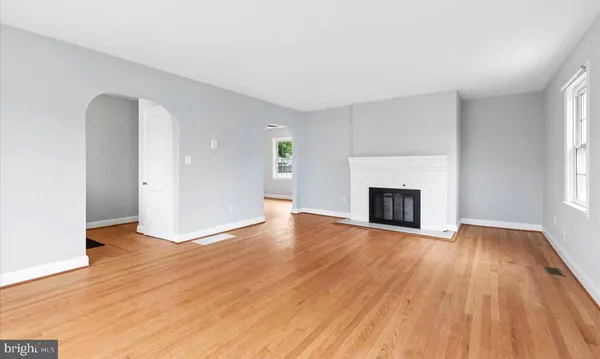 $439,900 | 104 Twin Oaks Road, Linthicum Heights, MD 21090