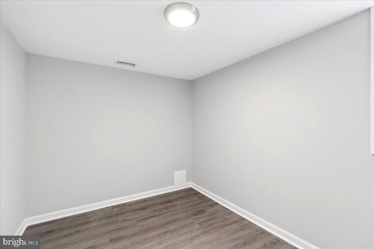 104 Twin Oaks Road Linthicum Heights, MD 21090 - Photo 23 of 40