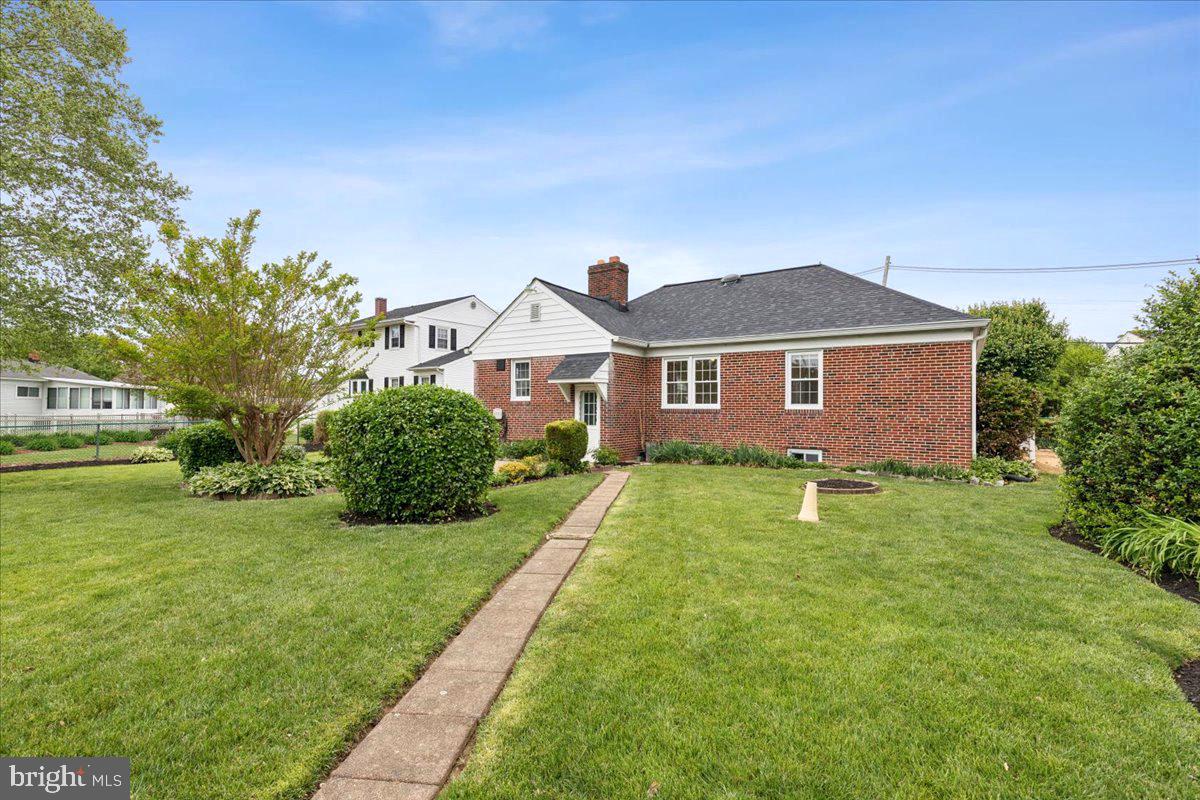 104 Twin Oaks Road Linthicum Heights, MD 21090 - Photo 35 of 40