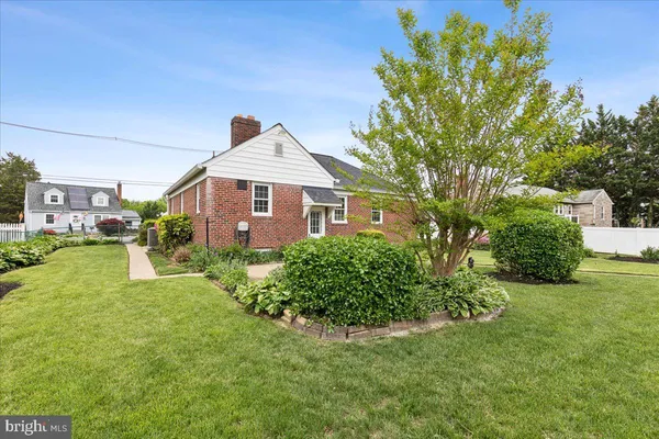 $439,900 | 104 Twin Oaks Road, Linthicum Heights, MD 21090