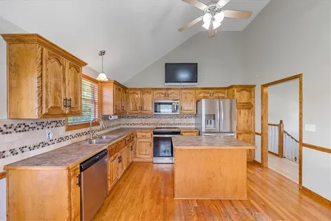 $360,000 | 14637 Crystal Place, Grandview, MO 64030
