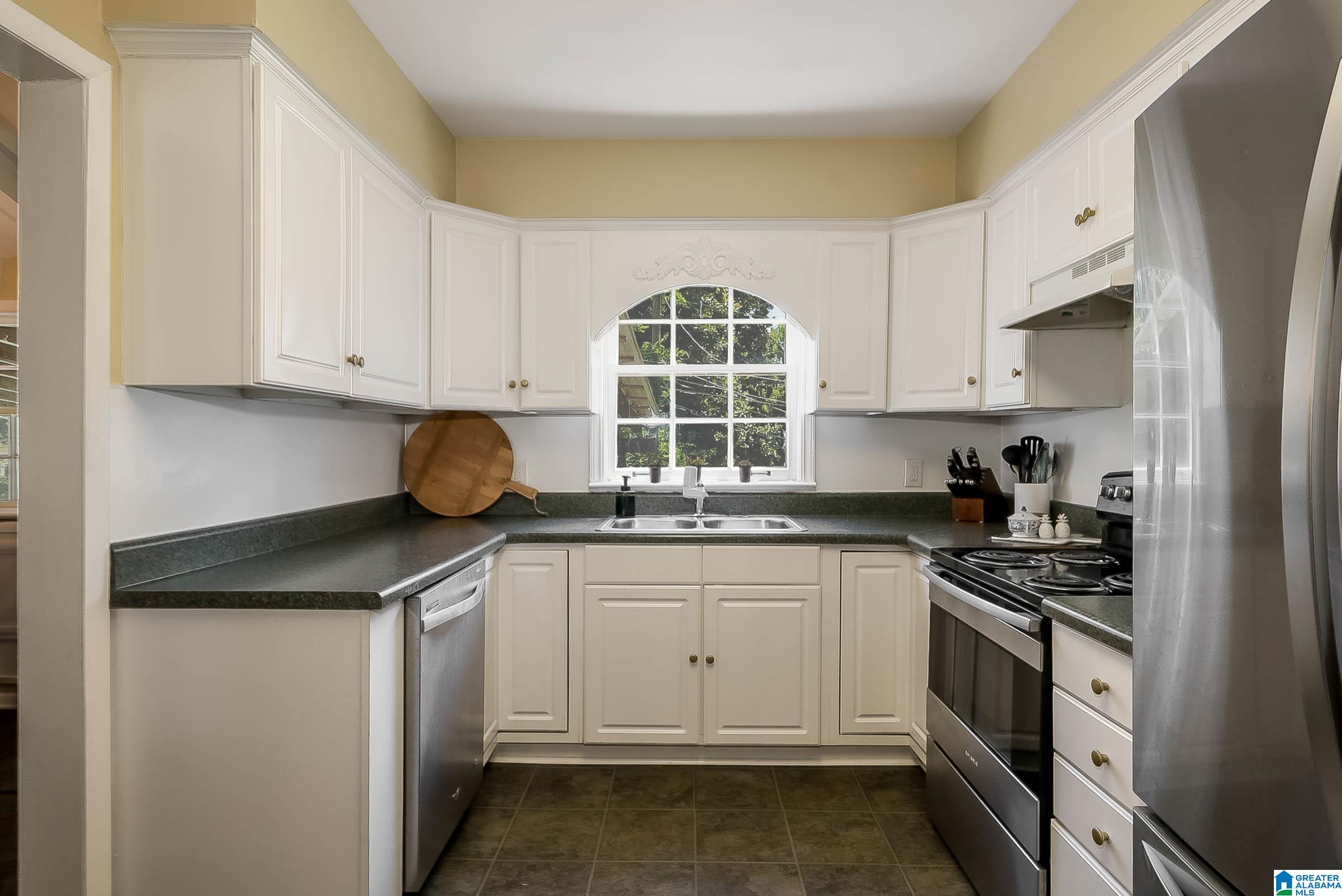 1953 Shades Crest Road Birmingham, AL 35216 - Photo 13 of 28