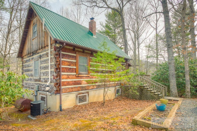 151 Crest Road Banner Elk, NC 28604 - Photo 2 of 24 Gallery Image 2