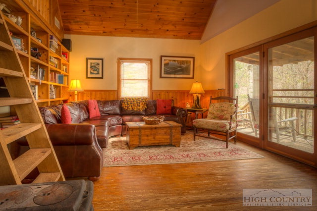 151 Crest Road Banner Elk, NC 28604 - Photo 21 of 24 Gallery Image 21