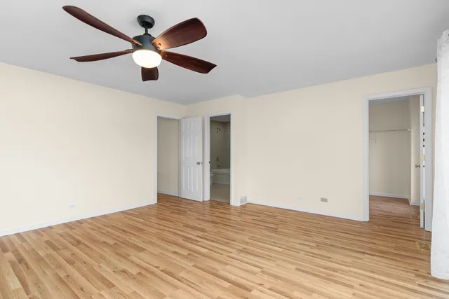 $3,750 | 1723 Wildberry Drive, Unit C, Glenview, IL 60025