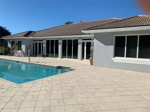 $14,900 | 7625 Southwest 75th Avenue, Miami, FL 33143