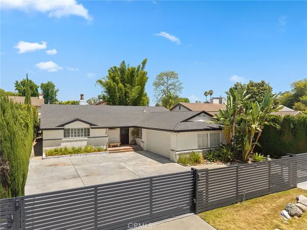 $1,550,000 | 5240 Fulton Avenue, Sherman Oaks, CA 91401