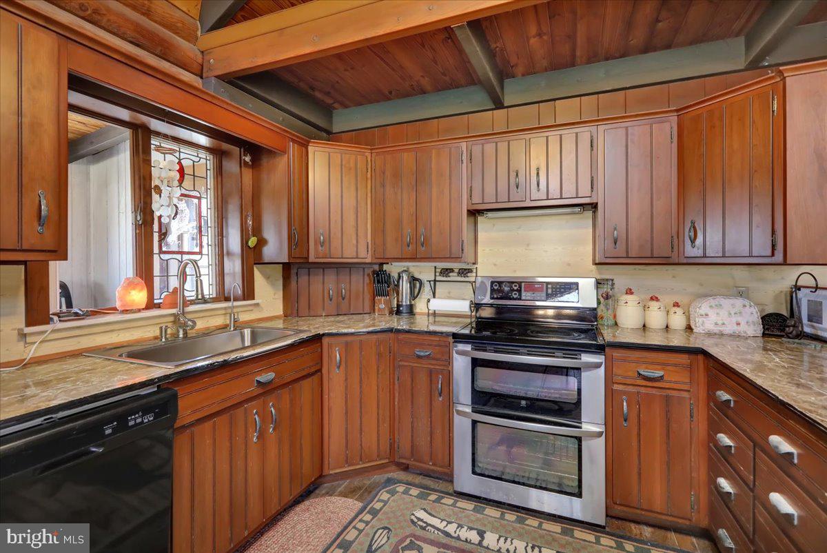 133 Mail Rte Road Reading, PA 19608 - Photo 11 of 51