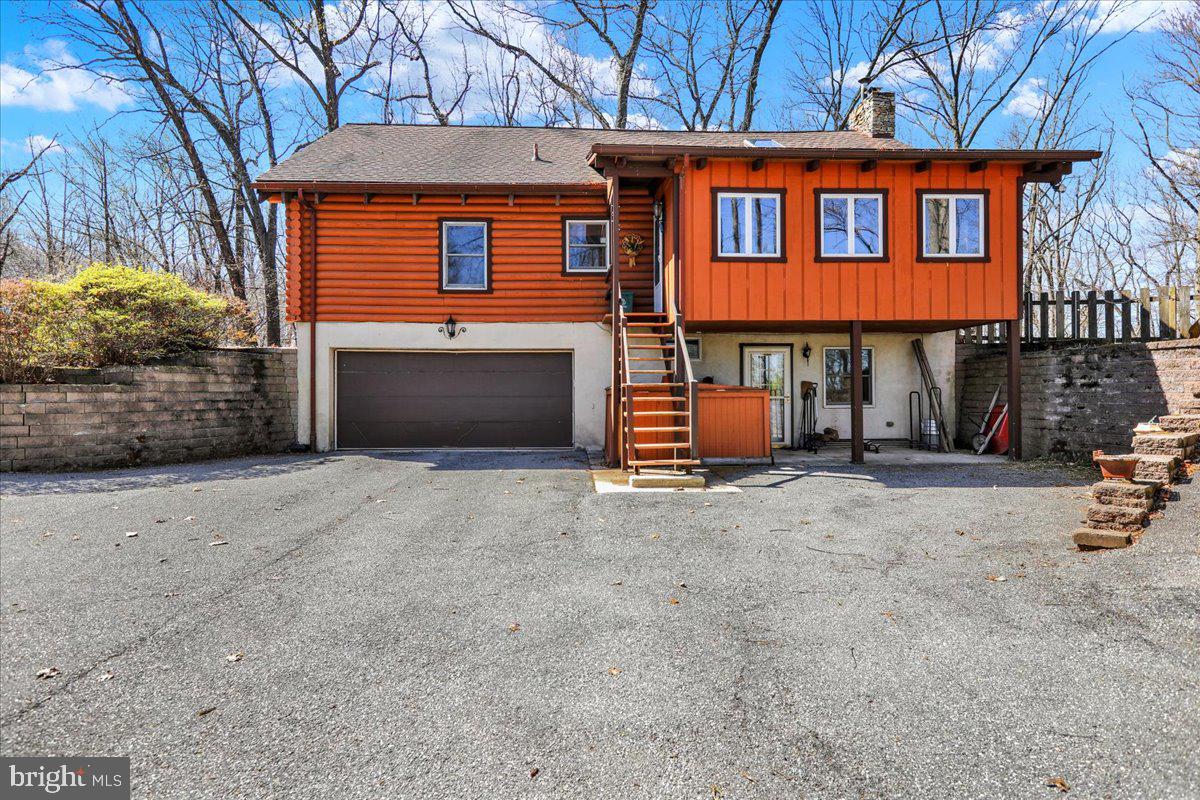 133 Mail Rte Road Reading, PA 19608 - Photo 5 of 51