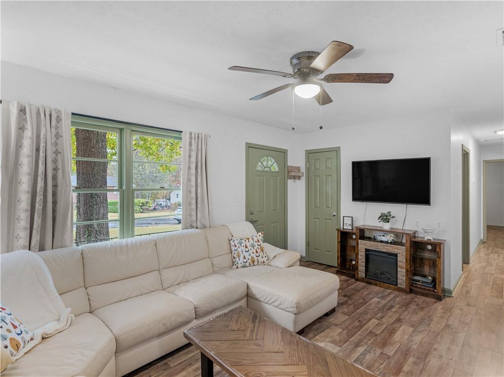 3790 Sweetbriar Circle Lithia Springs, GA 30122 - Photo 4 of 21