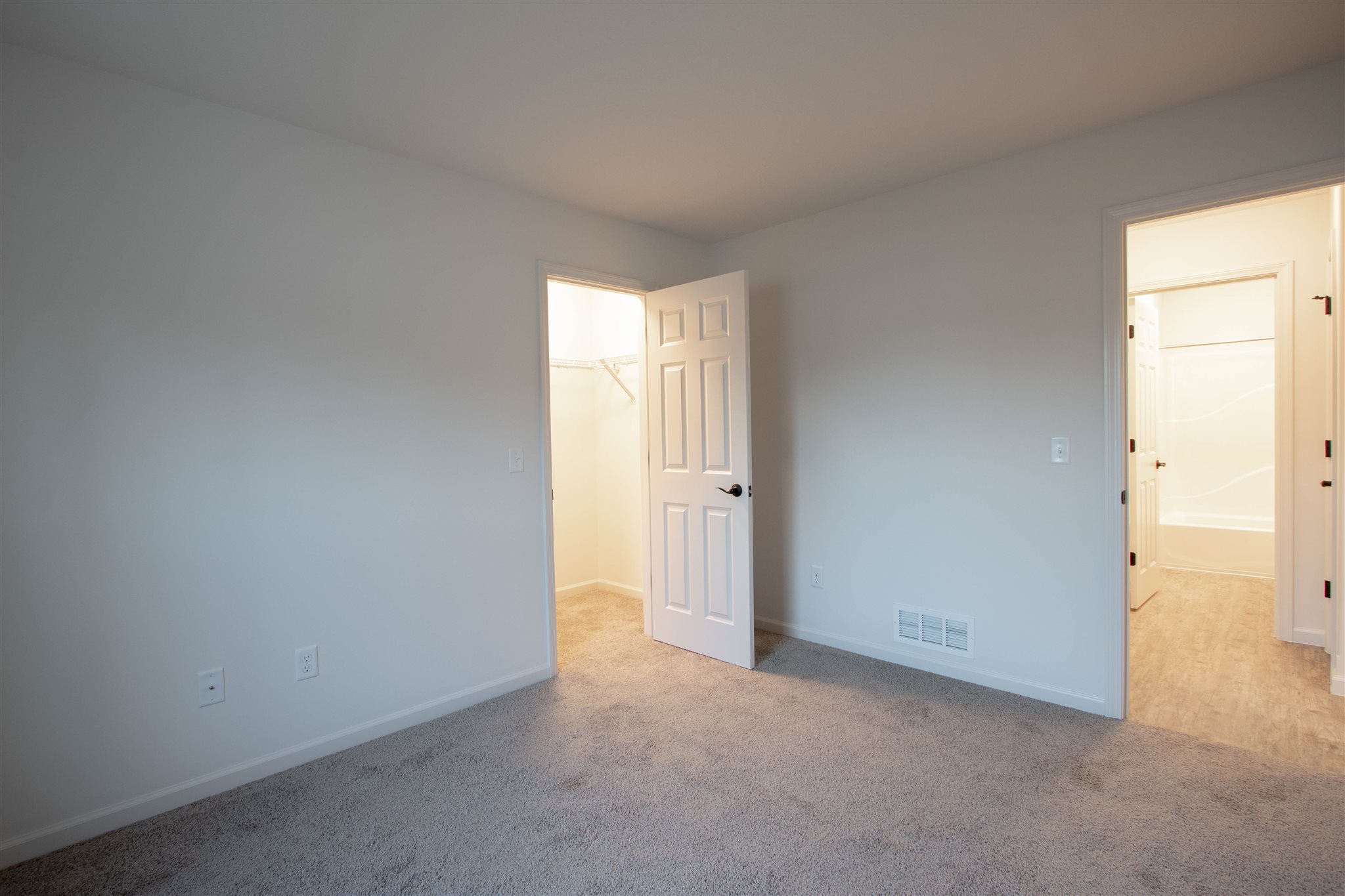 2273 Blue Spring Run Fort Wayne, IN 46808 - Photo 13 of 24 Gallery Image 13