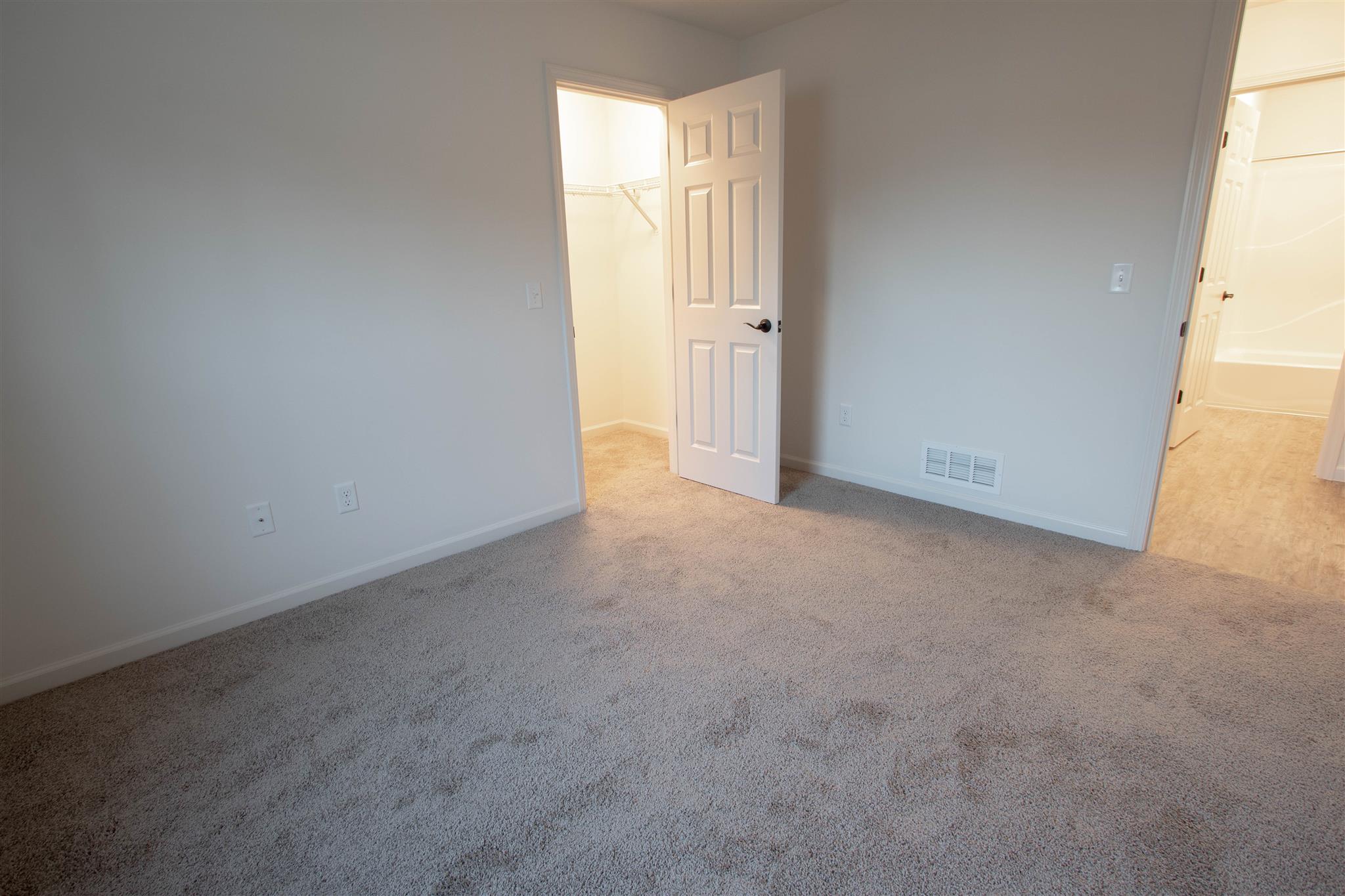 2273 Blue Spring Run Fort Wayne, IN 46808 - Photo 14 of 24 Gallery Image 14