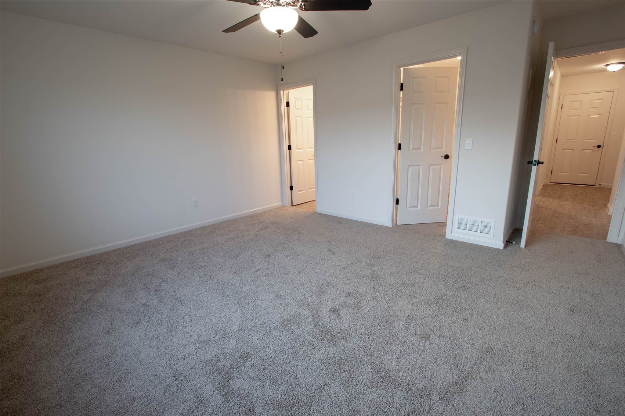 2273 Blue Spring Run Fort Wayne, IN 46808 - Photo 16 of 24 Gallery Image 16