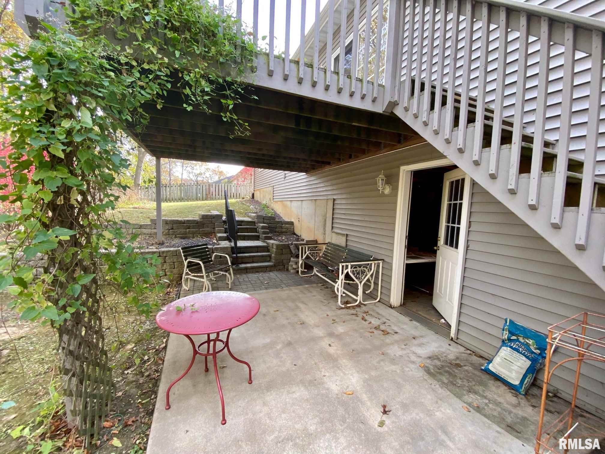 600 Loft Lane Athens, IL 62613 - Photo 15 of 18 Gallery Image 15