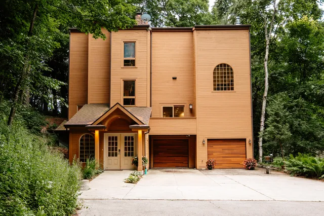 $2,995,000 | 310 North Turtle Bay Road, Elkhart Lake, WI 53020