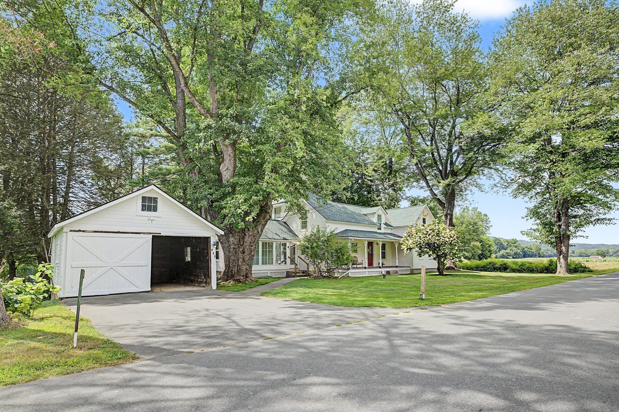 293 Meadow Road Montague, MA 01351 - Photo 4 of 41 Gallery Image 4
