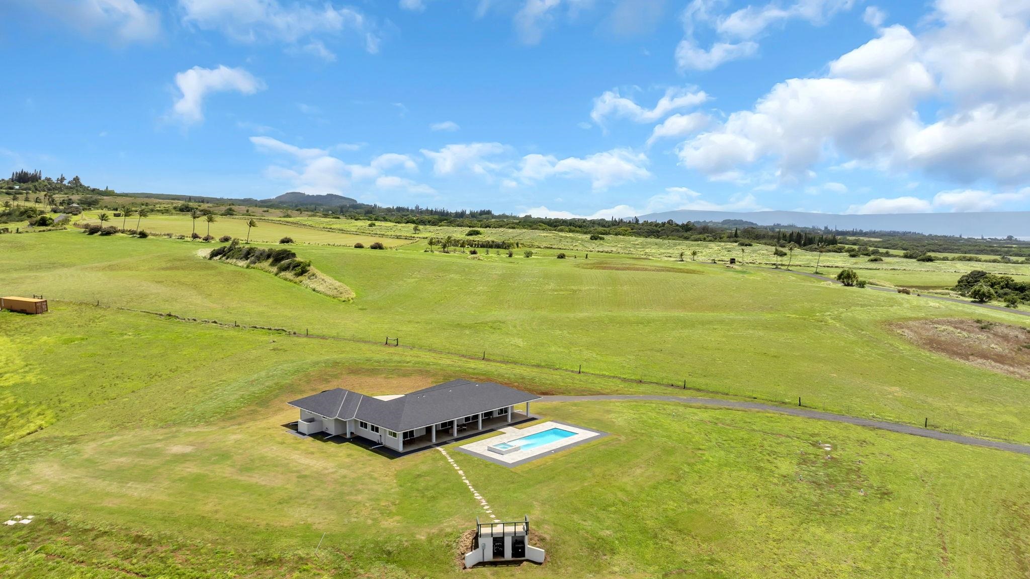 500 Kai Huki Circle, Unit B Haiku, HI 96708 - Photo 36 of 50 a view of an ocean and beach