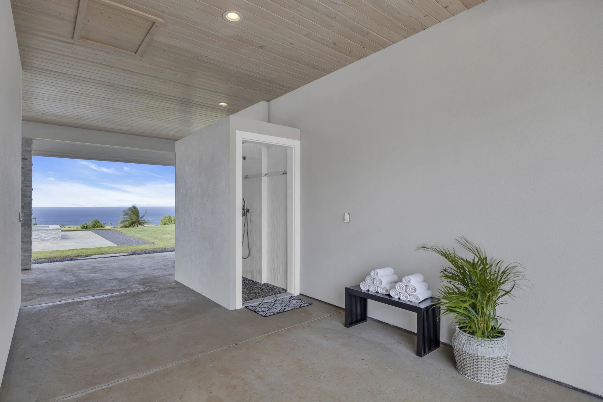 500 Kai Huki Circle, Unit B Haiku, HI 96708 - Photo 42 of 50 a view of livingroom with furniture