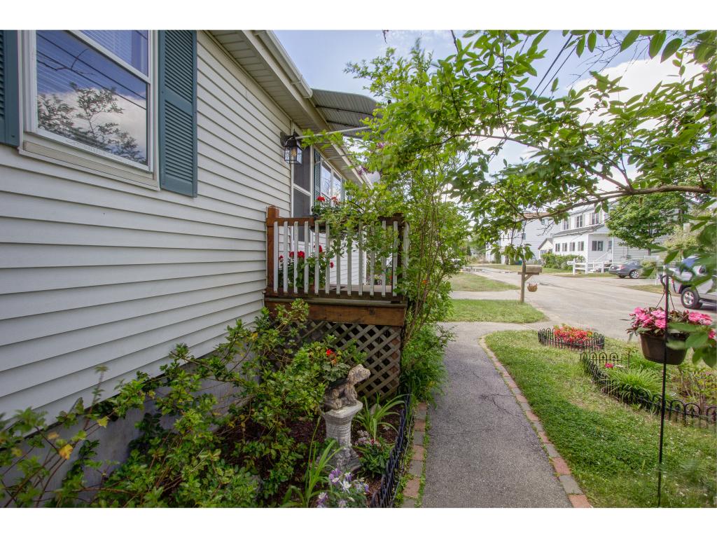 21 Gentian Road Hampton, NH 03842 - Photo 3 of 19