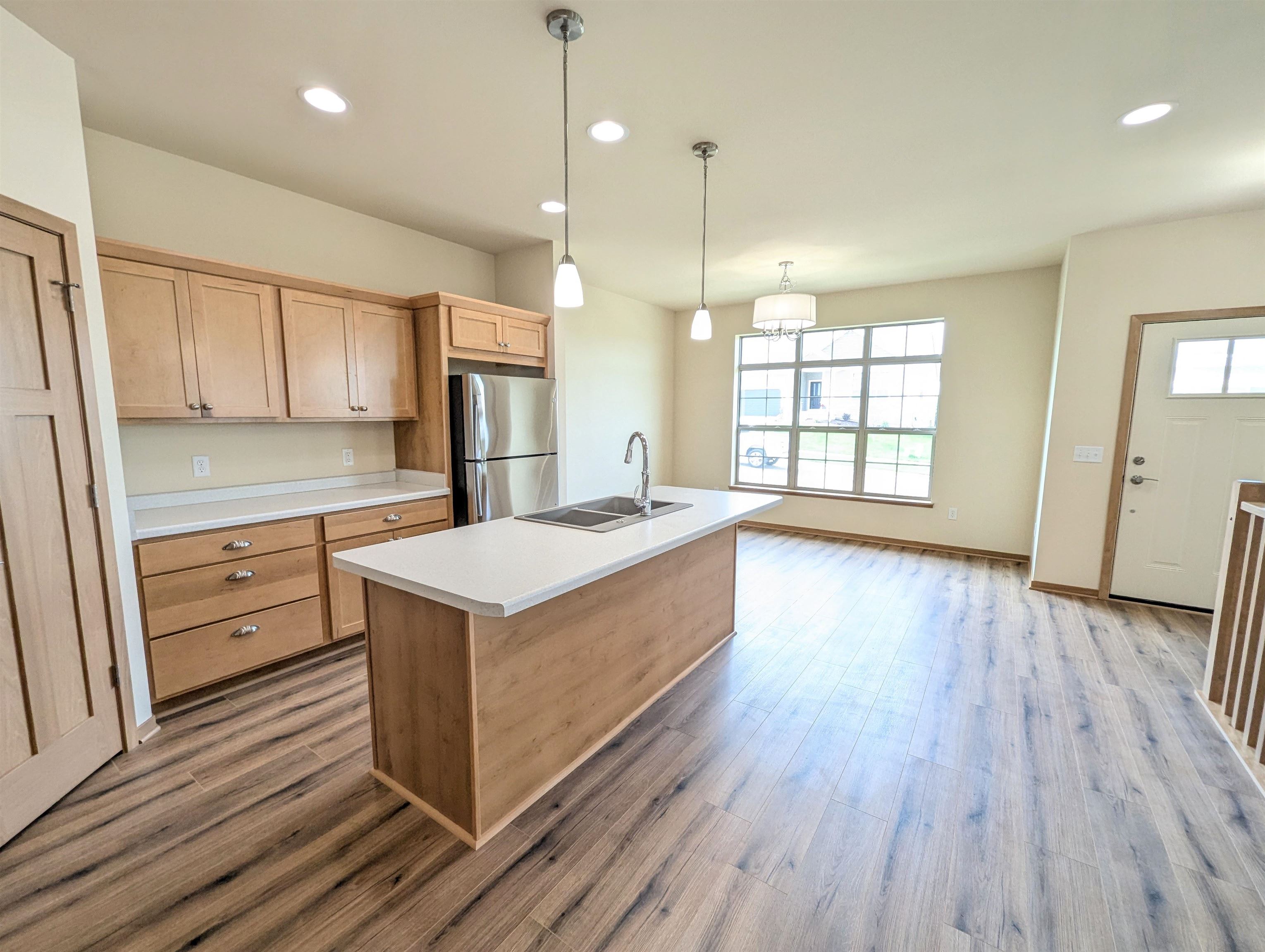 4817 Suelo Road Fitchburg, WI 53711 - Photo 7 of 33