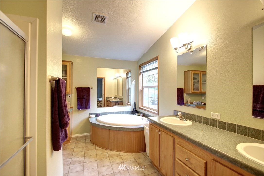 7451 F F & S Grade Road Sedro-Woolley, WA 98284 - Photo 9 of 25 Gallery Image 9