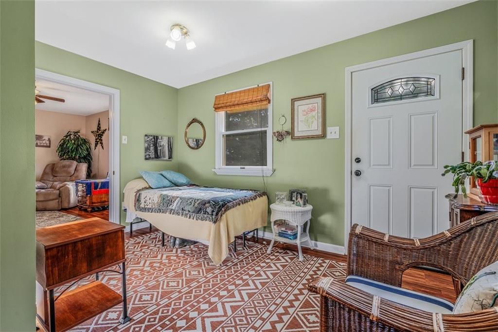 4101 Miracle Ridge Road Monongahela, PA 15063 - Photo 18 of 47 a living room with furniture and a potted plant