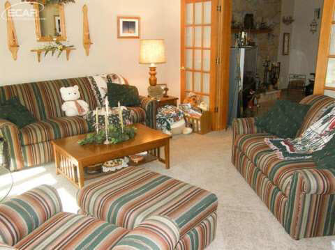 12625 Ward Road Chesaning, MI 48616 - Photo 16 of 22 20442775-15.JPG
