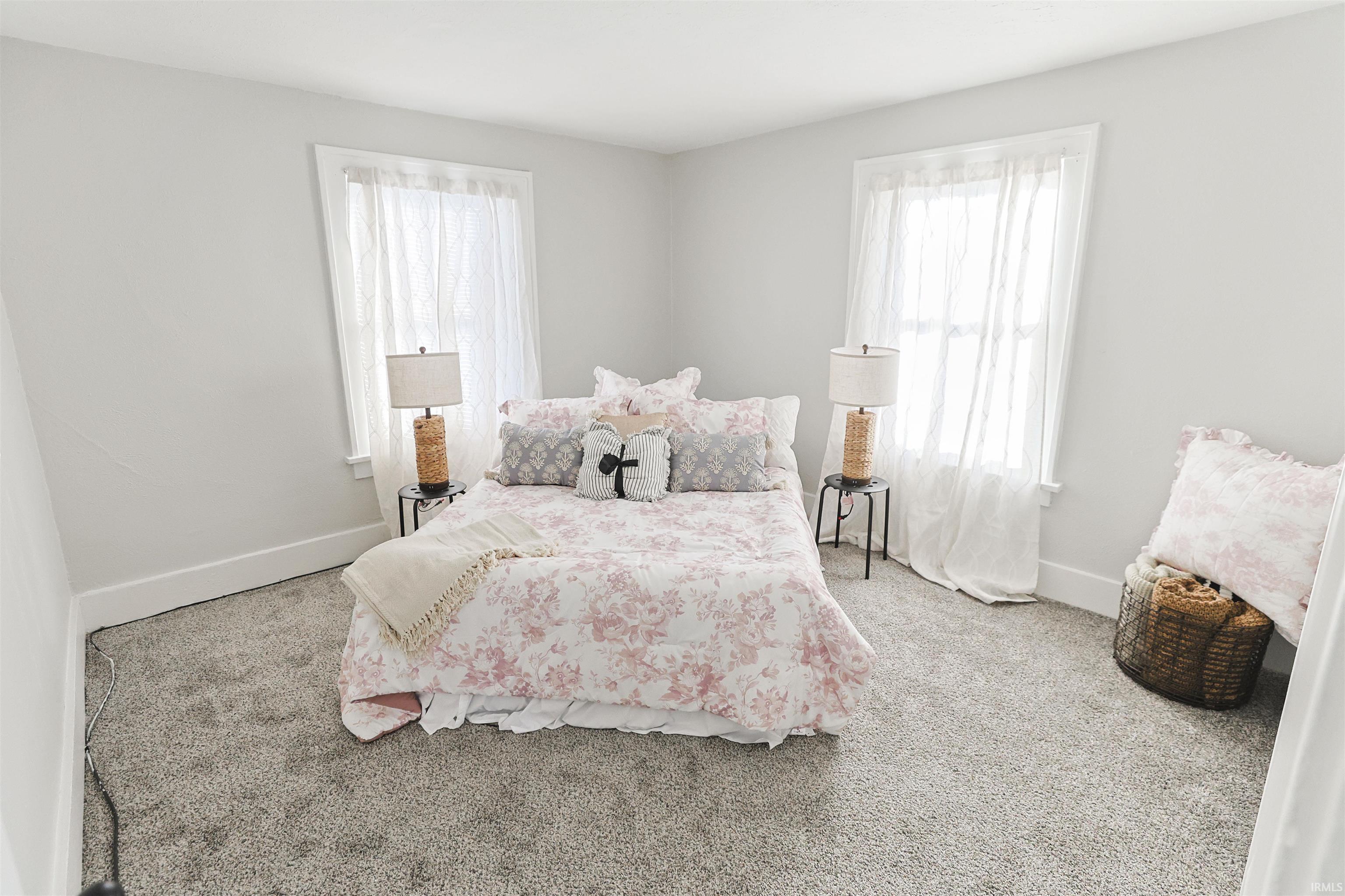 811 East Ewing Avenue South Bend, IN 46613 - Photo 15 of 29