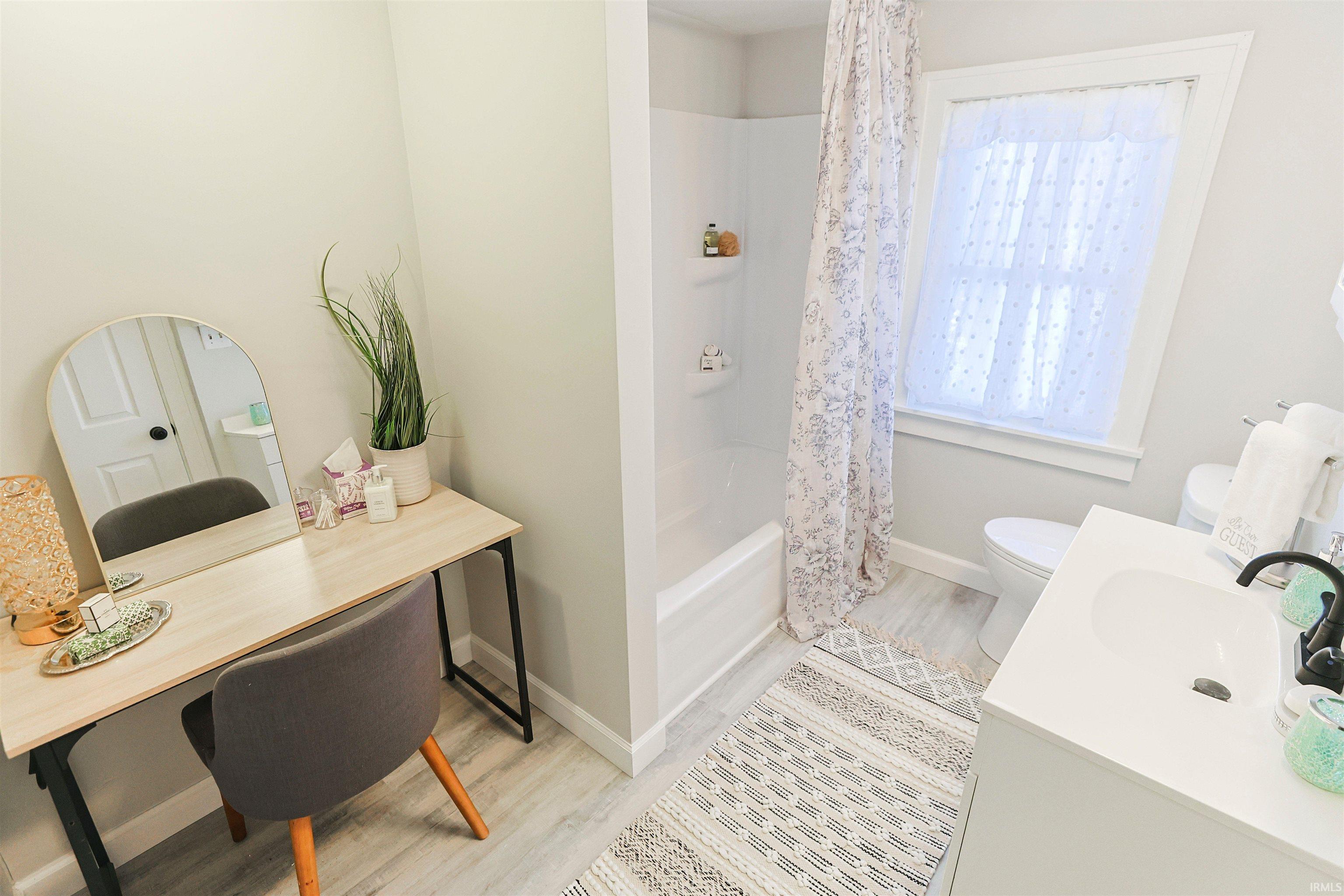 811 East Ewing Avenue South Bend, IN 46613 - Photo 19 of 29