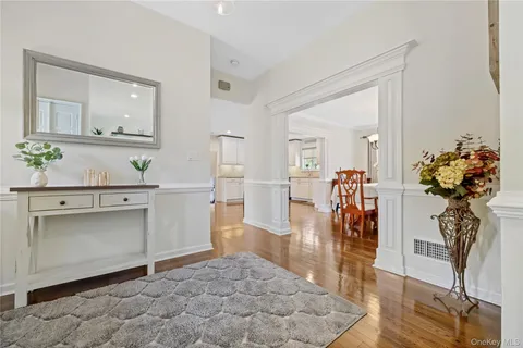 $1,325,000 | 24 Aspen Road, New Rochelle, NY 10804