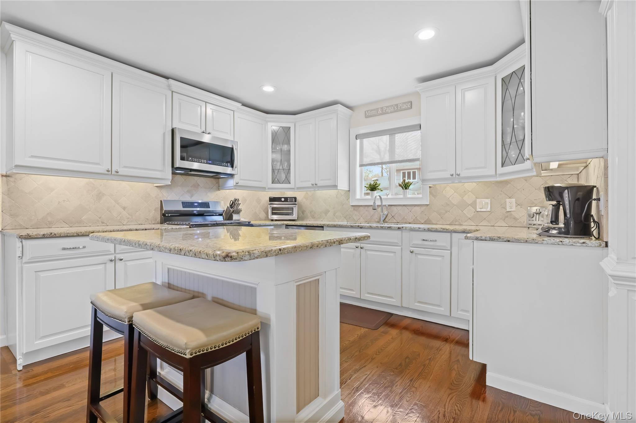 24 Aspen Road New Rochelle, NY 10804 - Photo 7 of 30