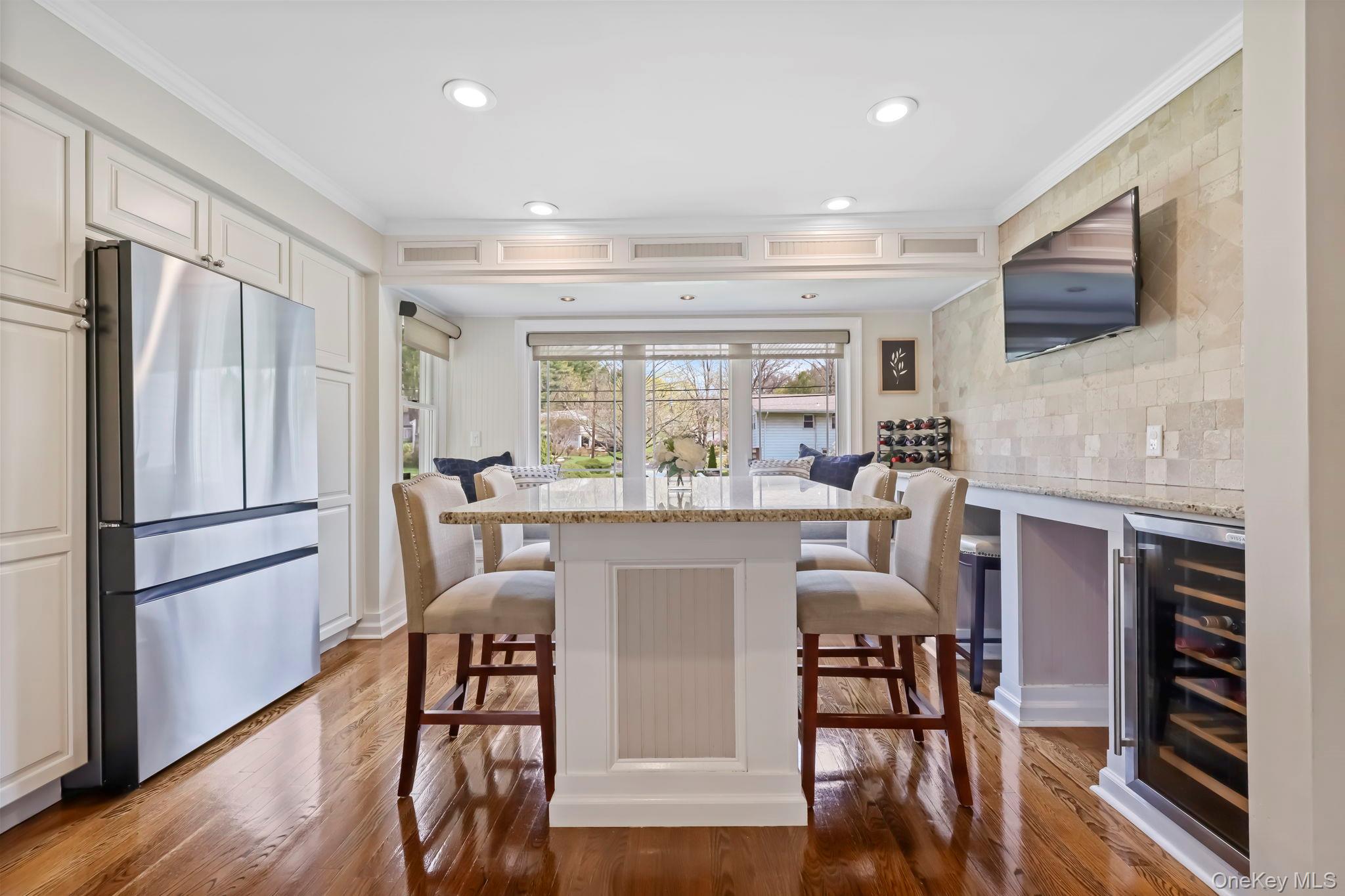 24 Aspen Road New Rochelle, NY 10804 - Photo 9 of 30