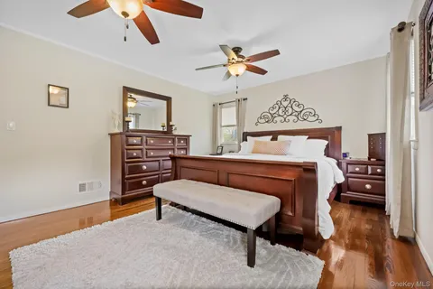 $1,325,000 | 24 Aspen Road, New Rochelle, NY 10804
