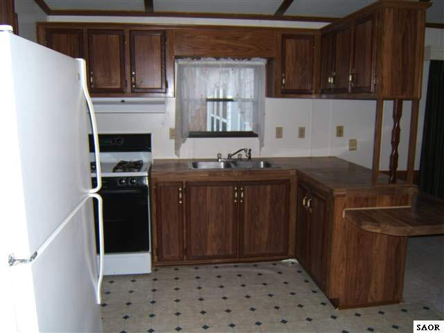 3268 Southeast County Line Road Brant, MI 48614 - Photo 5 of 9 43027-4.JPG