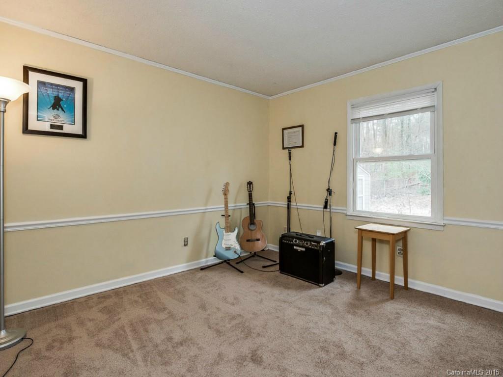 6333 Round Hill Road Charlotte, NC 28211 - Photo 9 of 12 Gallery Image 9