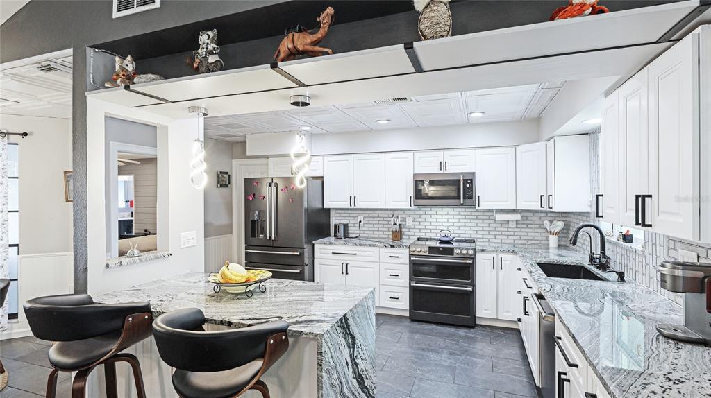 5671 Osprey Road Venice, FL 34293 - Photo 7 of 57 Gallery Image 7