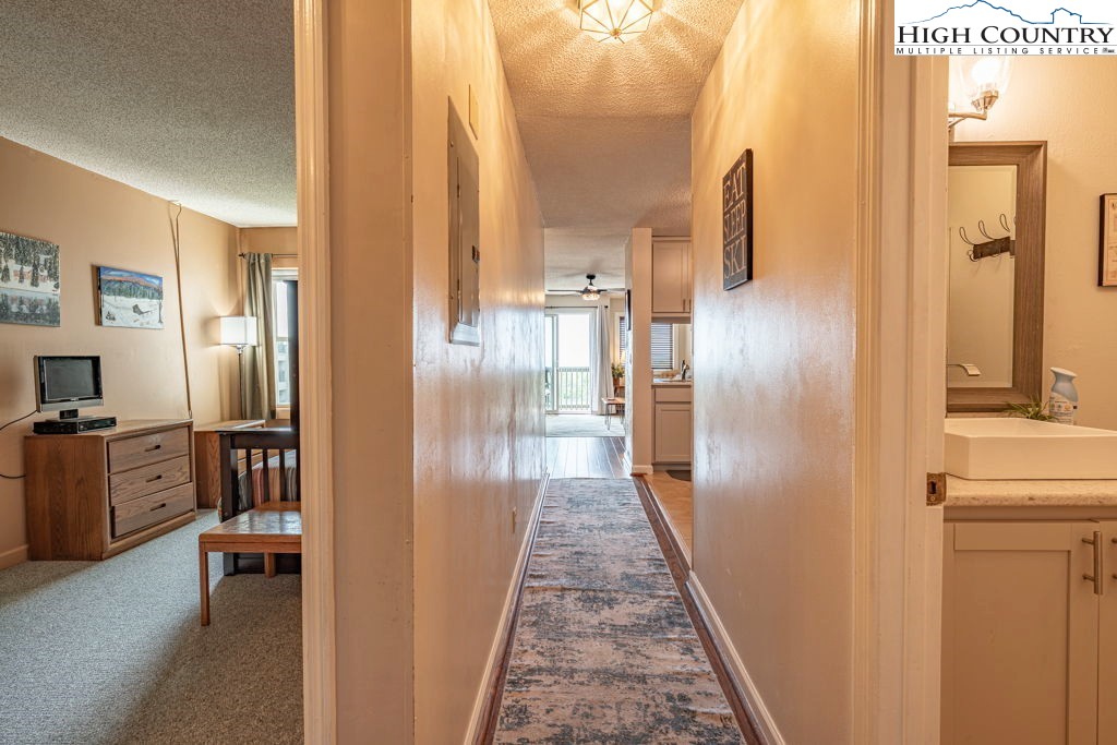 301 Pinnacle Inn Road, Unit 4214 Beech Mountain, NC 28604 - Photo 5 of 34