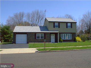 69 Dawn Road Levittown, PA 19056 - Photo 1 of 5 Gallery Image 1