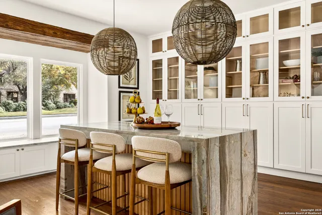 $1,100,000 | 417 East Hildebrand Avenue, San Antonio, TX 78212