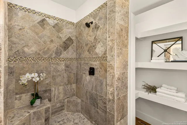 $1,100,000 | 417 East Hildebrand Avenue, San Antonio, TX 78212