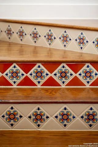 $1,100,000 | 417 East Hildebrand Avenue, San Antonio, TX 78212