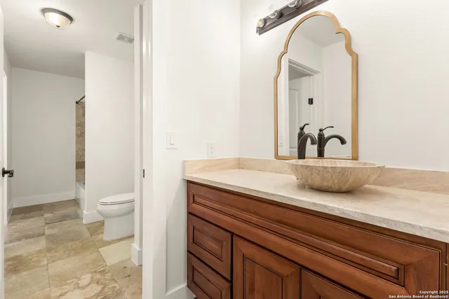 $1,100,000 | 417 East Hildebrand Avenue, San Antonio, TX 78212