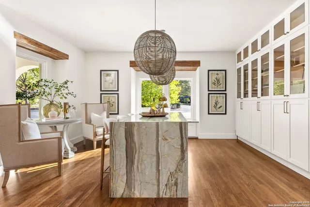 $1,100,000 | 417 East Hildebrand Avenue, San Antonio, TX 78212