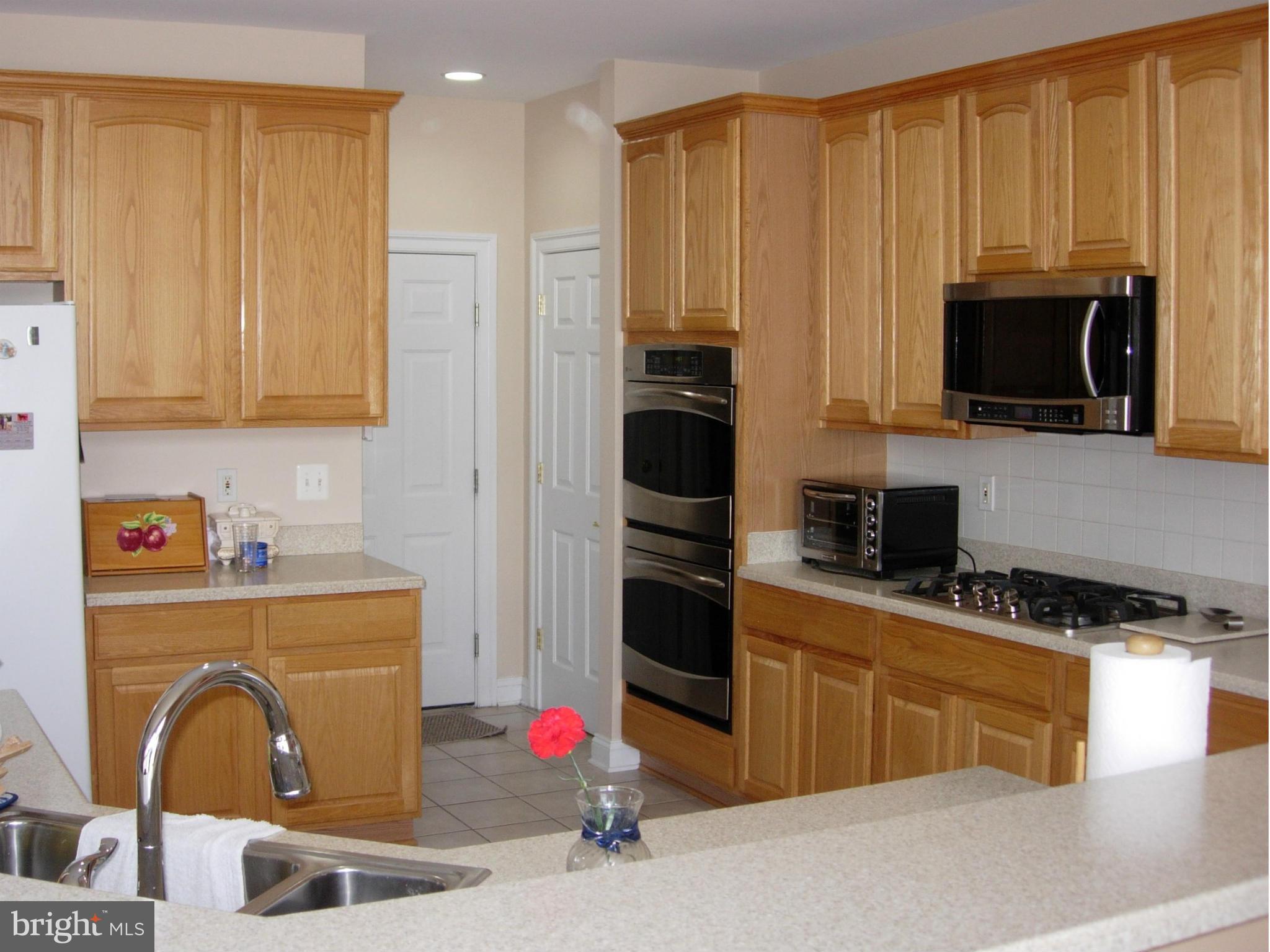 2914 Fairland Road Silver Spring, MD 20904 - Photo 7 of 30 Kitchen