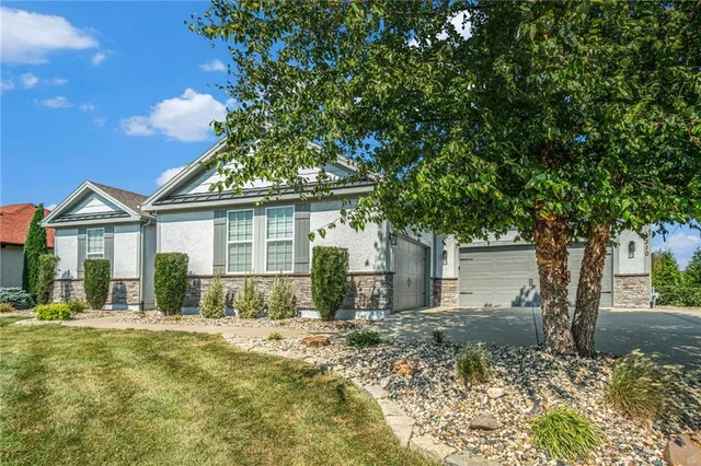 $699,999 | 4310 North 141st Court, Basehor, KS 66007