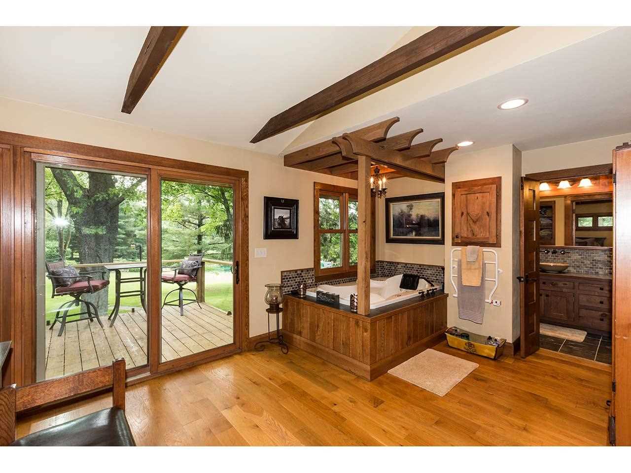 8457 East Rockton Road Roscoe, IL 61073 - Photo 12 of 25 Gallery Image 12
