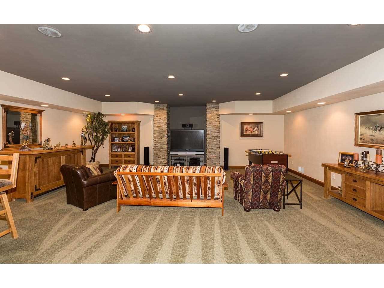 8457 East Rockton Road Roscoe, IL 61073 - Photo 18 of 25 Gallery Image 18